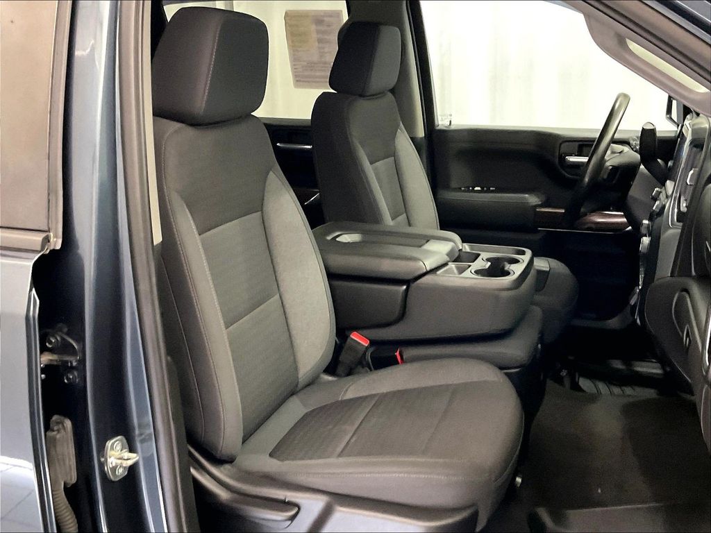 2020 Chevrolet Silverado 1500 — photo 11