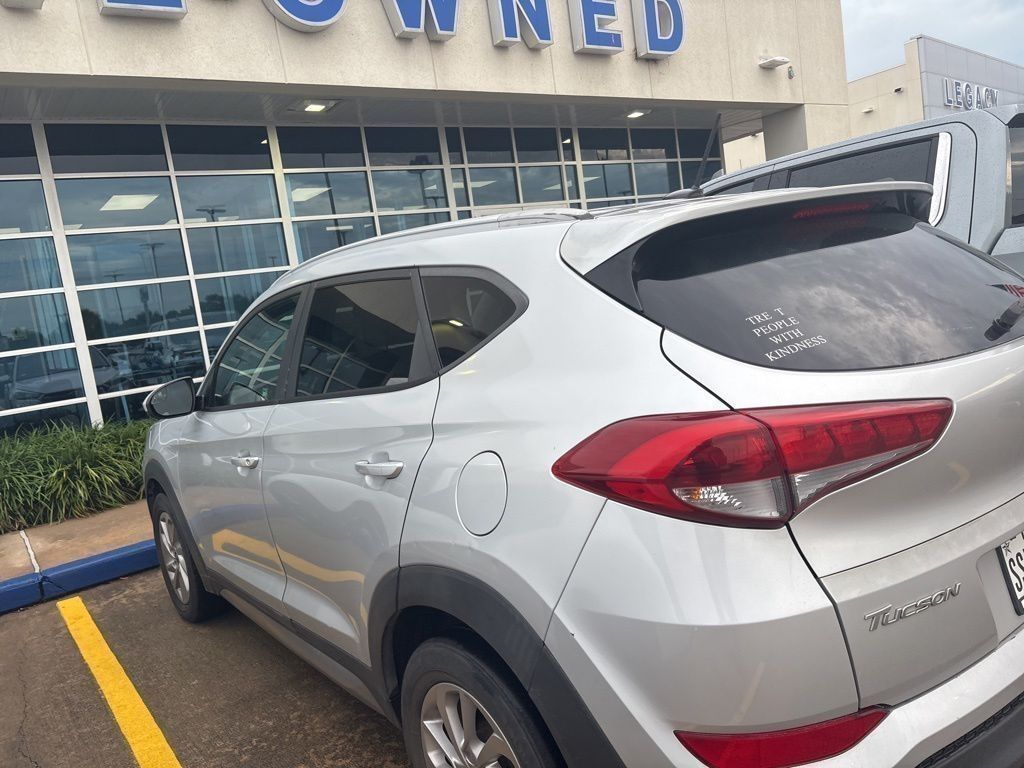 2017 Hyundai Tucson SE Silver at Baytown Hyundai