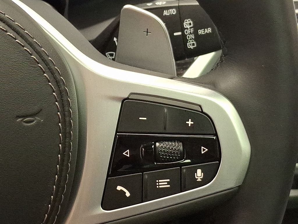 Thumbnail: 2020 BMW X7 - 25