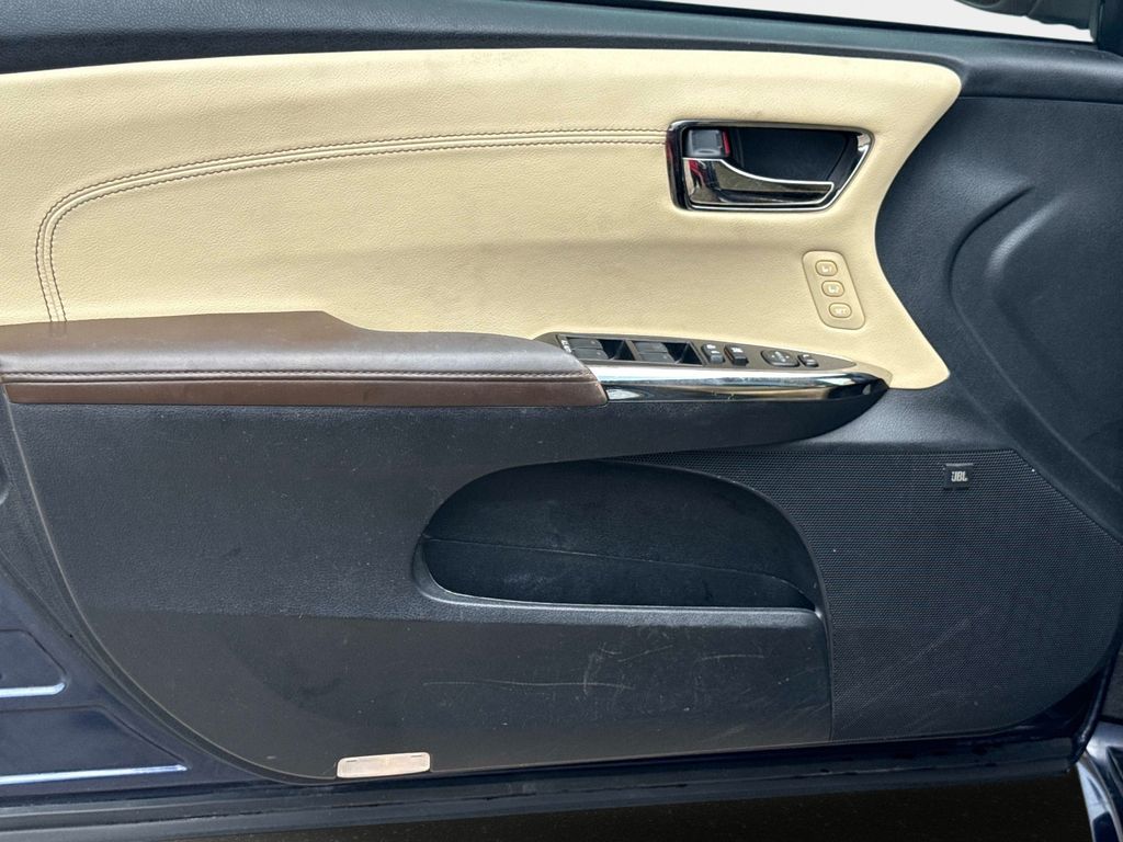 Used 2016 Toyota Avalon Sedan