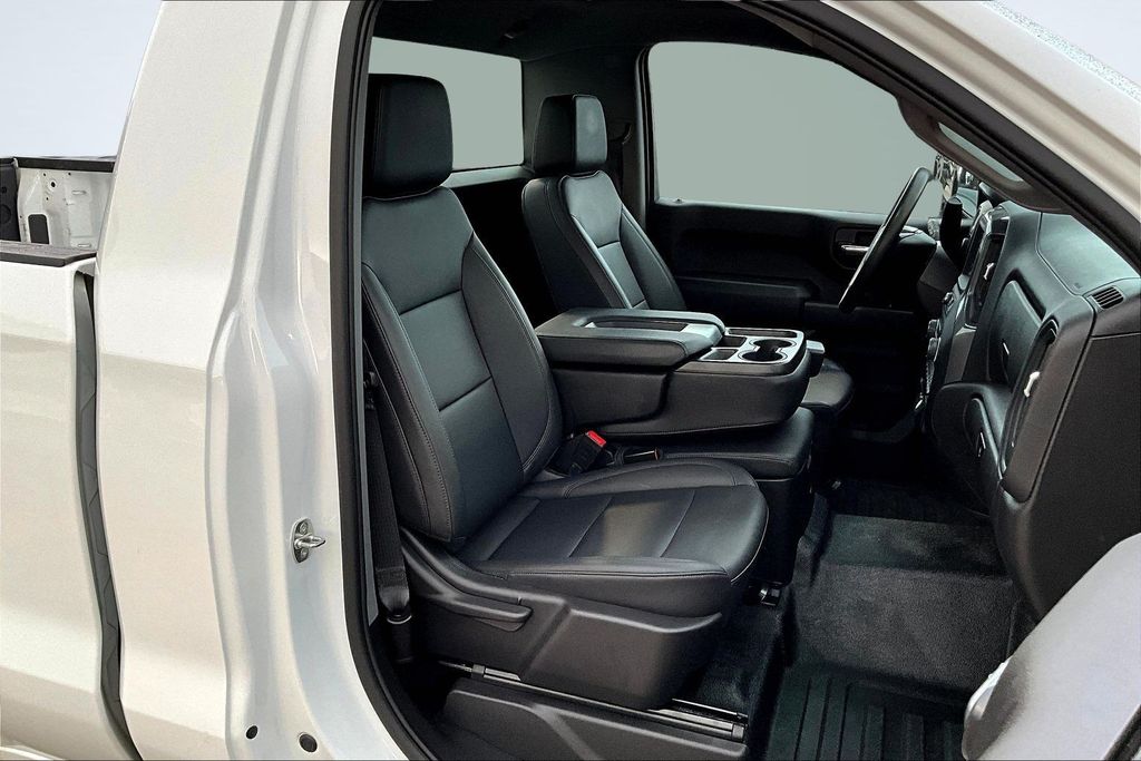 2023 Chevrolet Silverado 1500 WT - 6