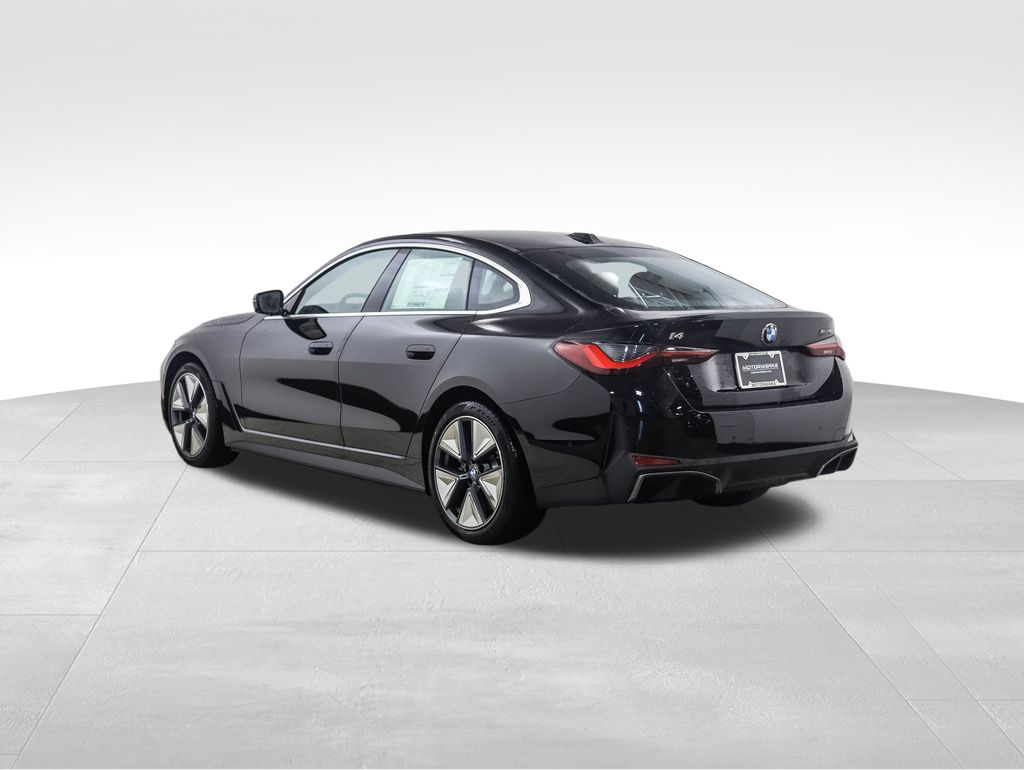 Thumbnail: 2026 BMW i4 - 3