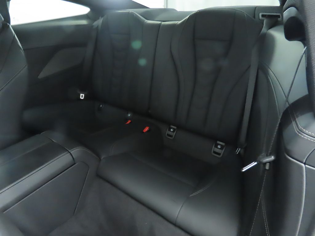 Thumbnail: 2022 BMW 8 Series - 22