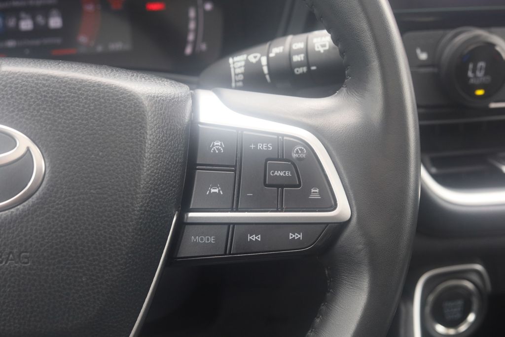 Used 2025 Toyota Grand Highlander SUV