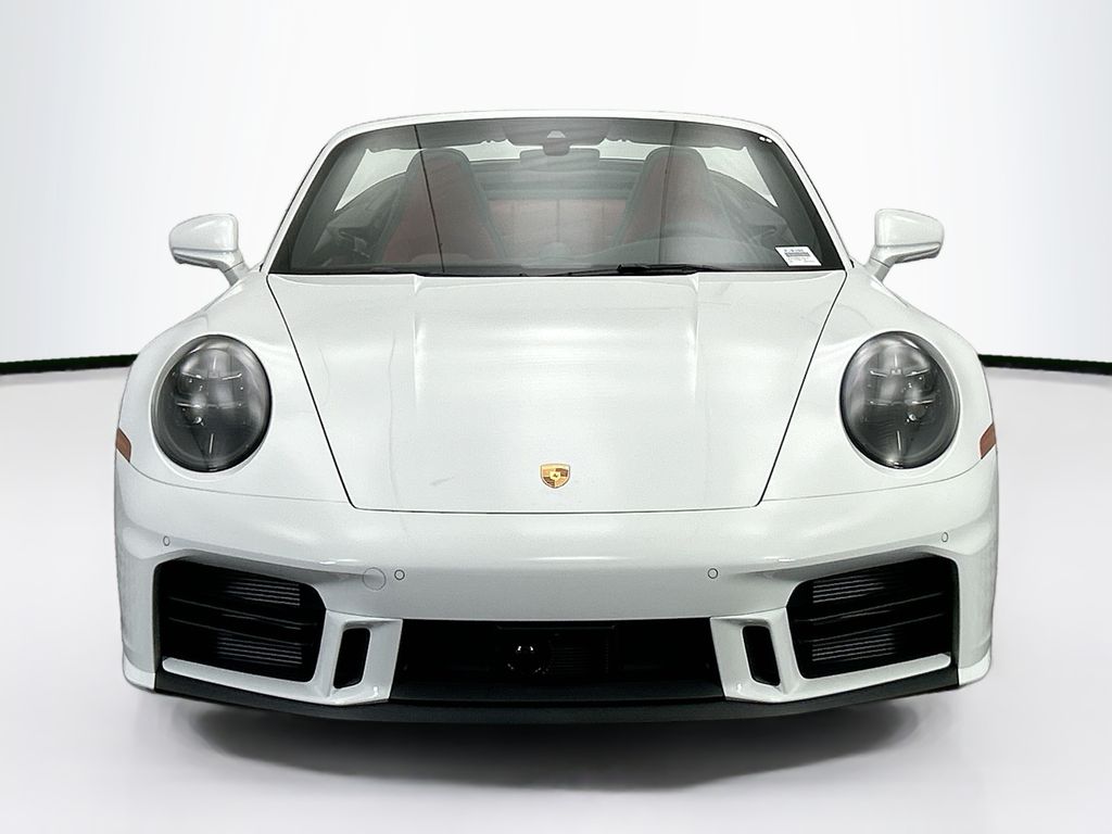Thumbnail: 2026 Porsche 911 - 10