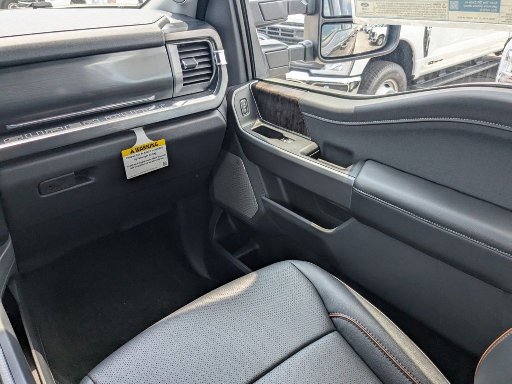 2025 Ford F-250 Super Duty Lariat