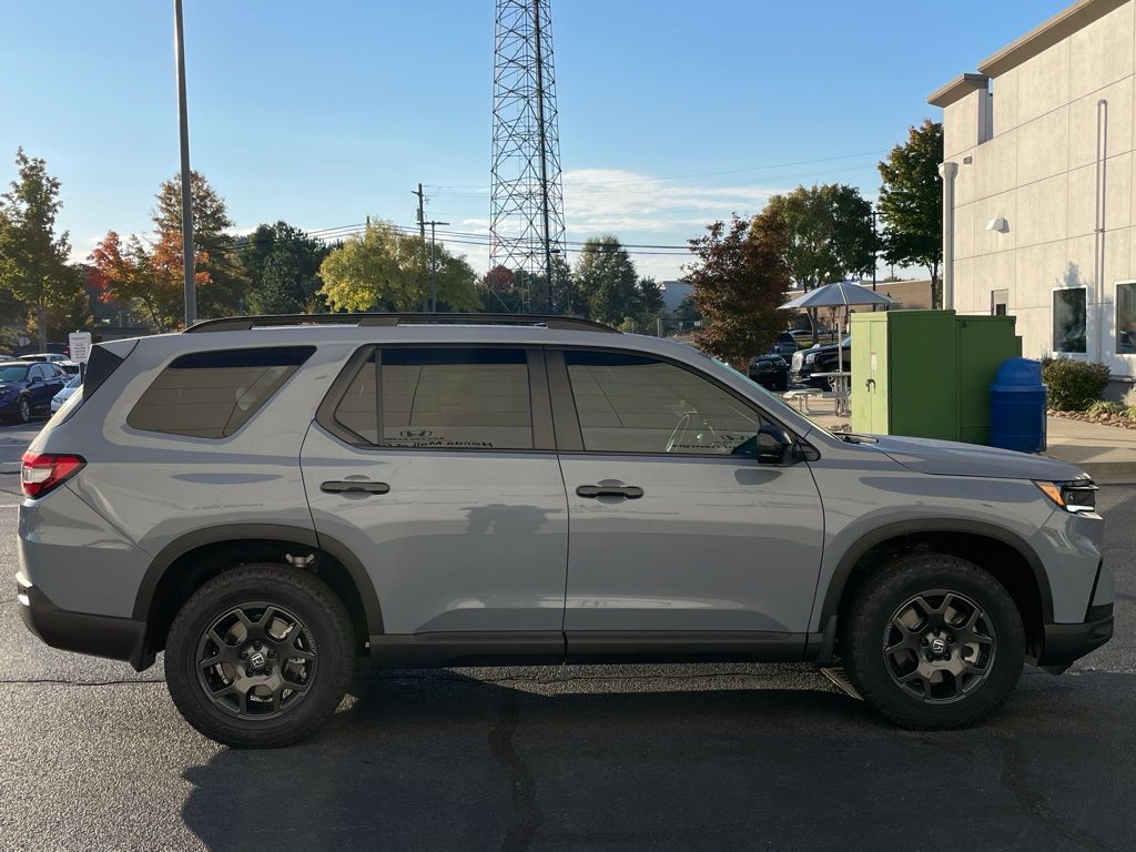 Thumbnail: 2025 Honda Pilot - 7