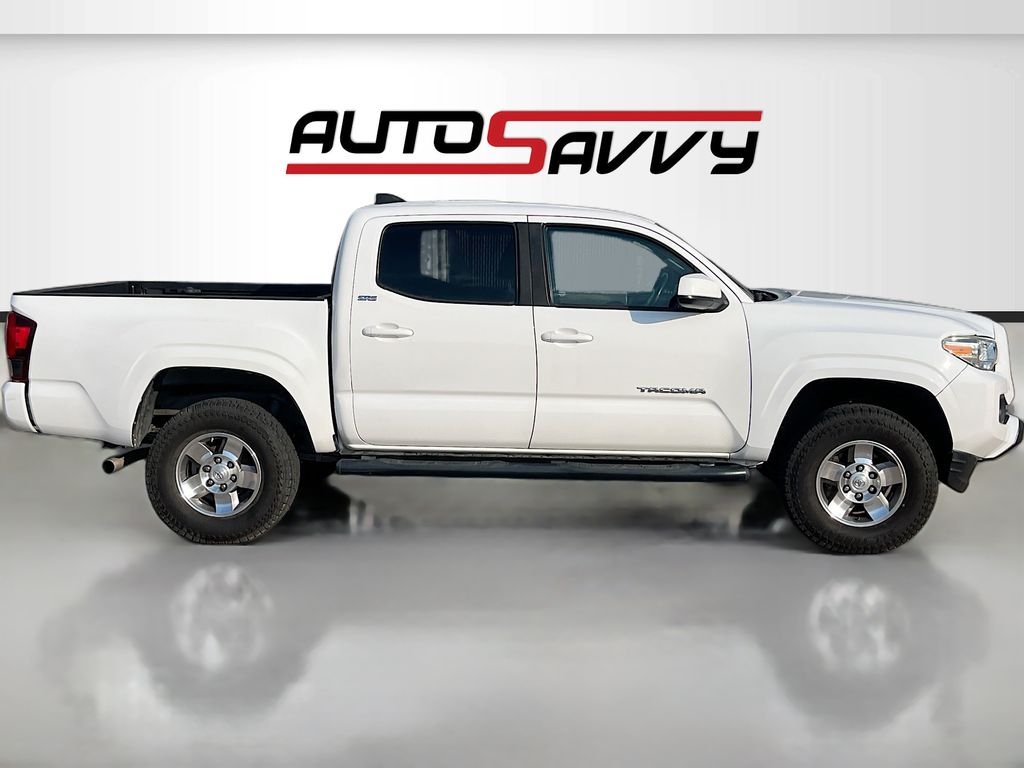 Used 2020 White Toyota SR5 image 8