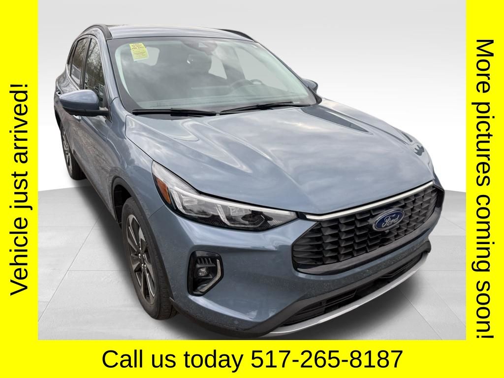 Vapor Blue 2023 Ford Escape Platinum AWD SUV / Crossover All-Wheel Drive 8-Speed Automatic
