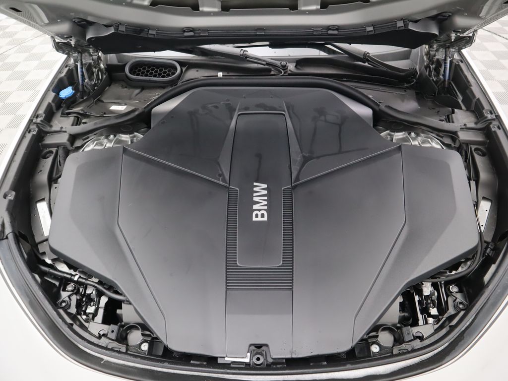 Thumbnail: 2026 BMW i7 - 31