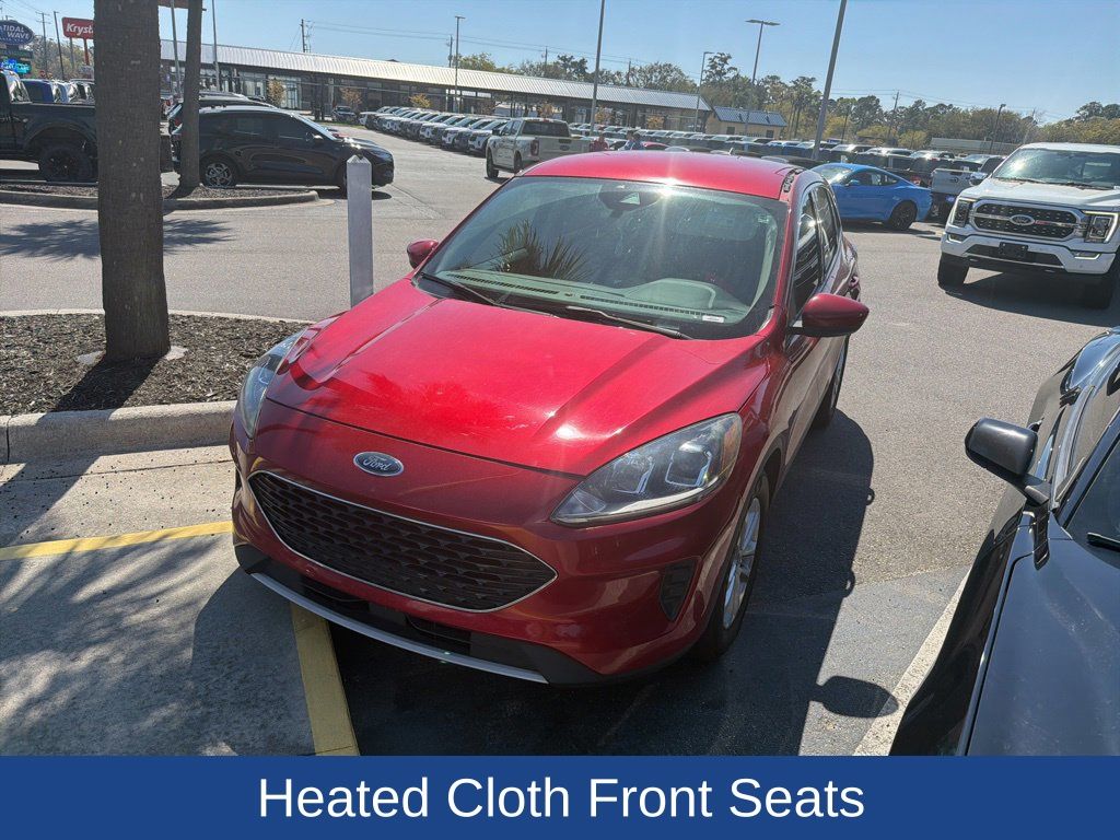 2020 Ford Escape SE
