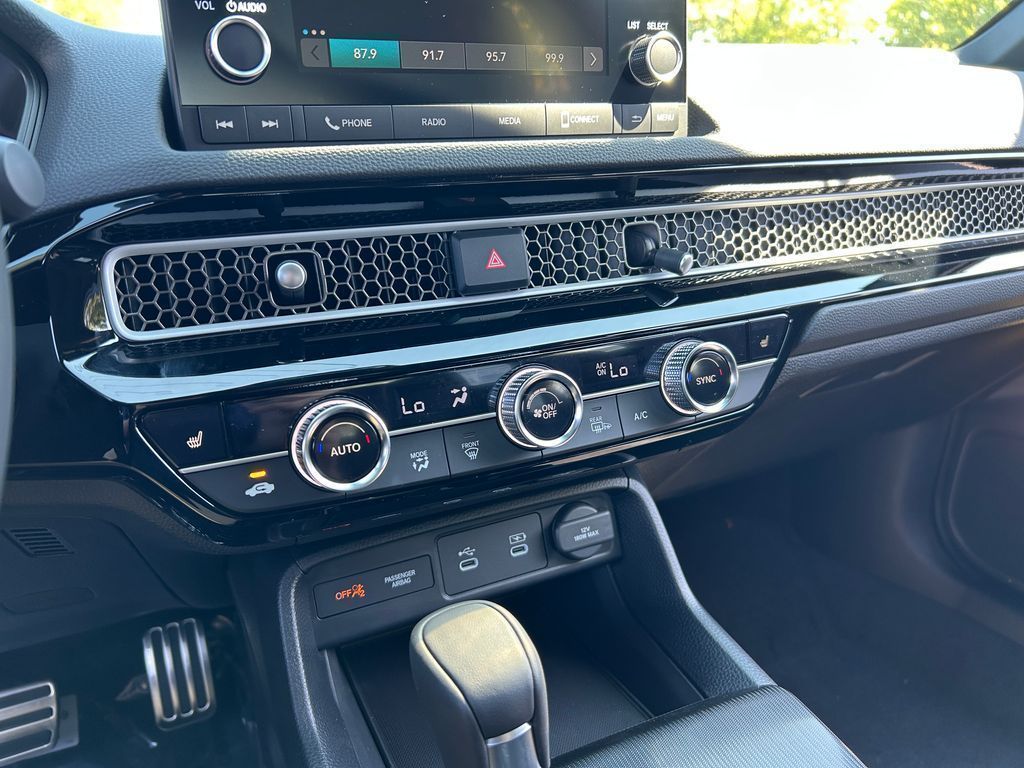 Thumbnail: 2026 Honda Civic - 32