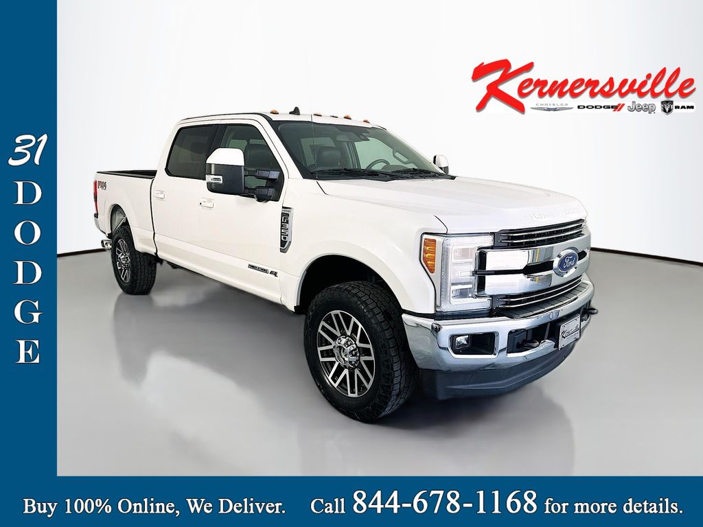 White Platinum 2019 Ford F-350 Super Duty Lariat Crew Cab 4WD Pickup Truck Four-Wheel Drive 6-Speed Automatic