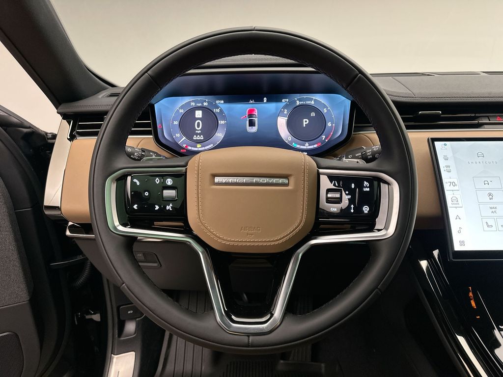 Thumbnail: 2025 Land Rover Range Rover Sport - 12