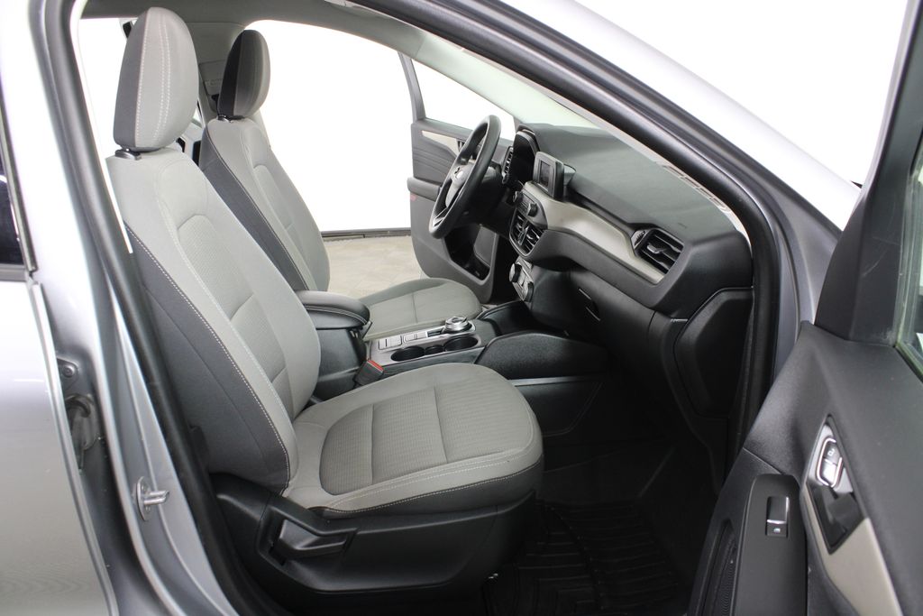 Used 2022 Ford Escape for sale in 