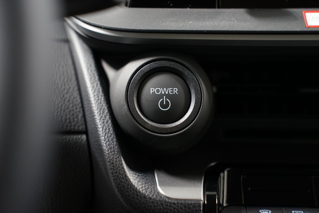 2025 Toyota Prius LE 20