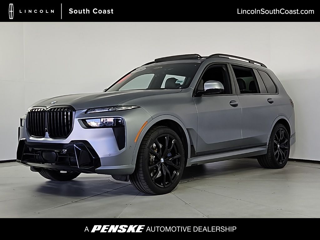 2024 BMW X7 40i's photo