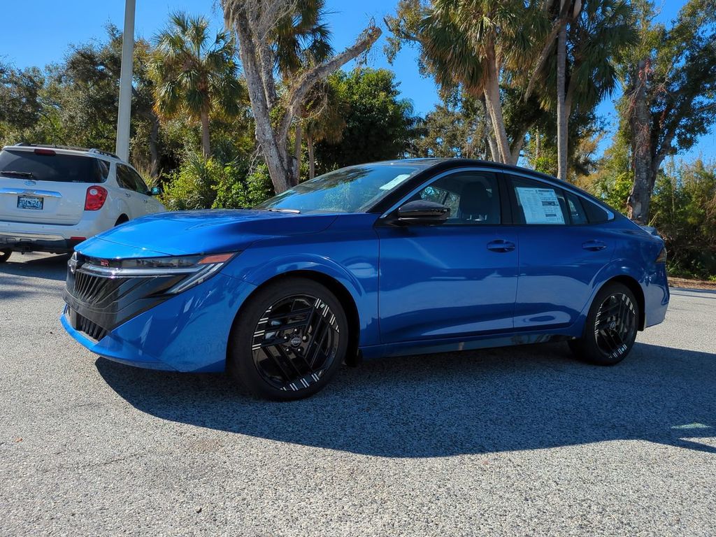 2026 Nissan Sentra SR FWD