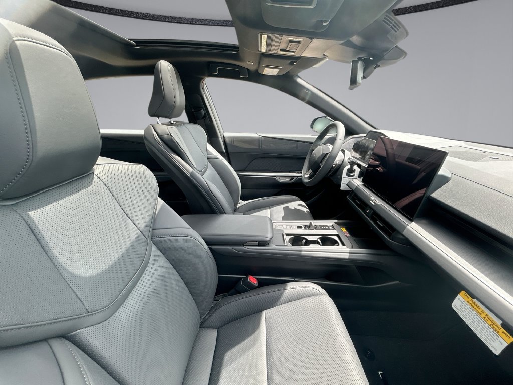 Thumbnail: 2026 Lexus ES - 9