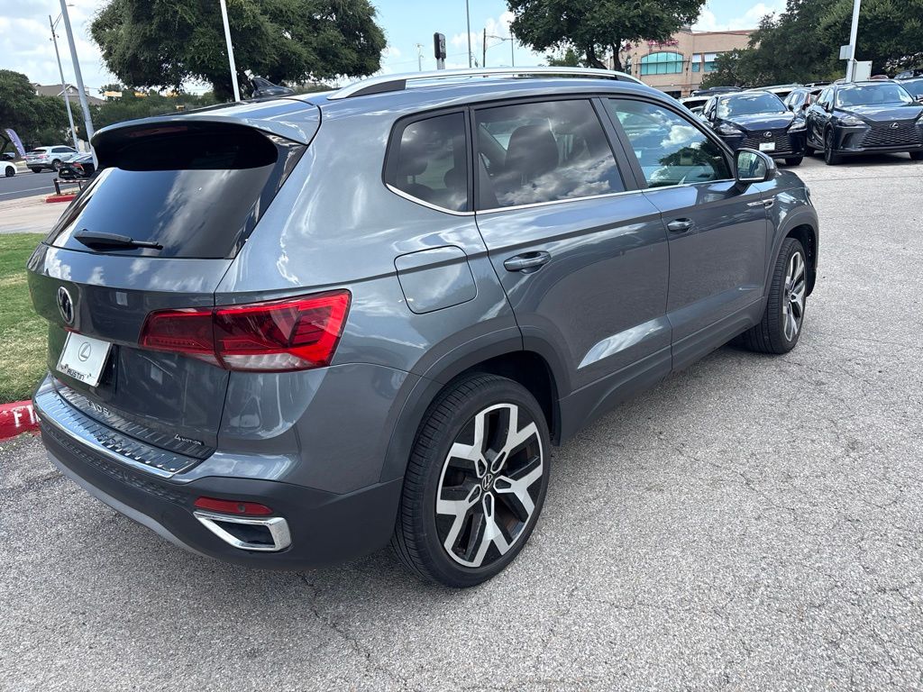 Thumbnail: 2022 Volkswagen Taos - 5