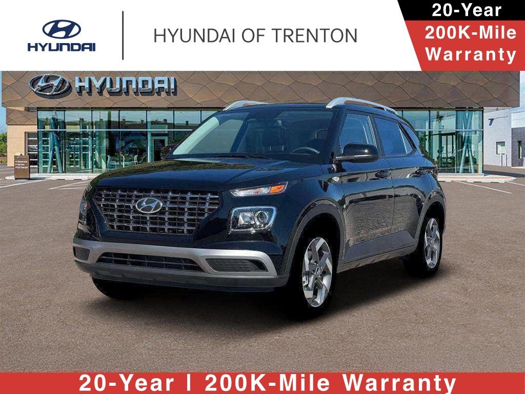 Onyx Black 2026 Hyundai Venue SUV / Crossover Front-Wheel Drive Continuously Variable Transmission