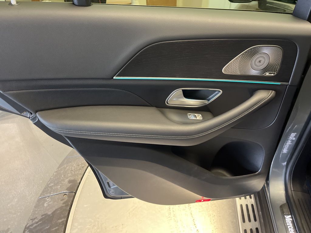 Thumbnail: 2022 Mercedes-Benz GLE - 24