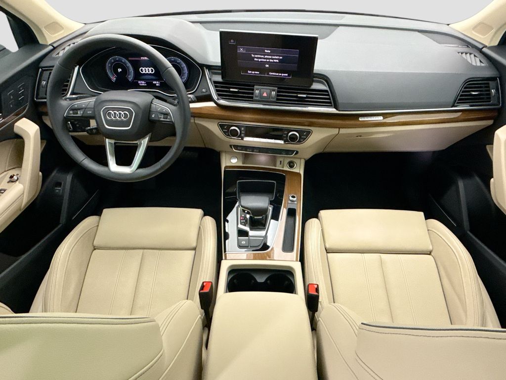 Thumbnail: 2024 Audi Q5 - 13