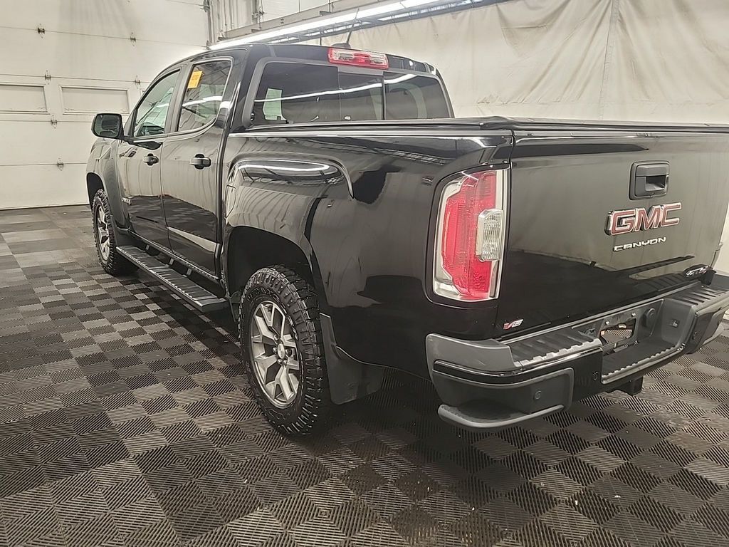 Used 2022 Black GMC AT4 w/Leather image 4
