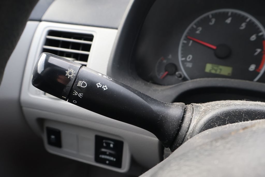 Thumbnail: 2011 Toyota Corolla - 18