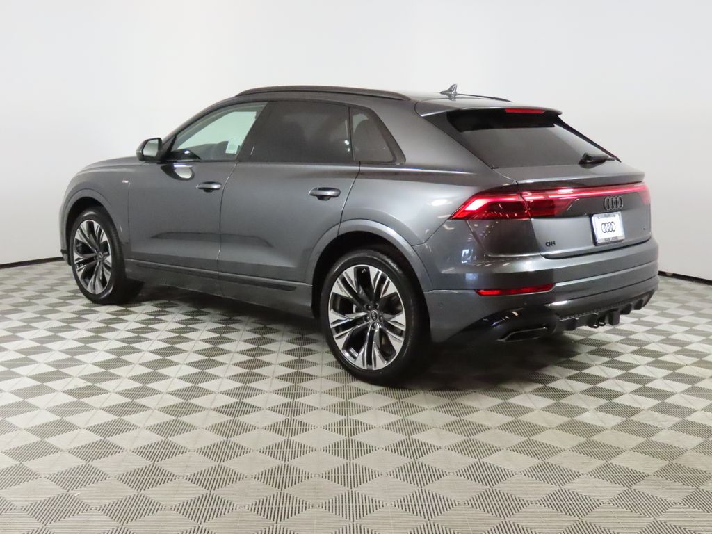 Thumbnail: 2026 Audi Q8 - 3