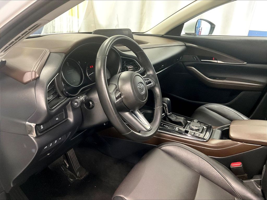 2023 Mazda CX-30 — photo 8