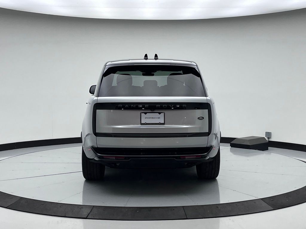 2023 Land Rover Range Rover SE 6