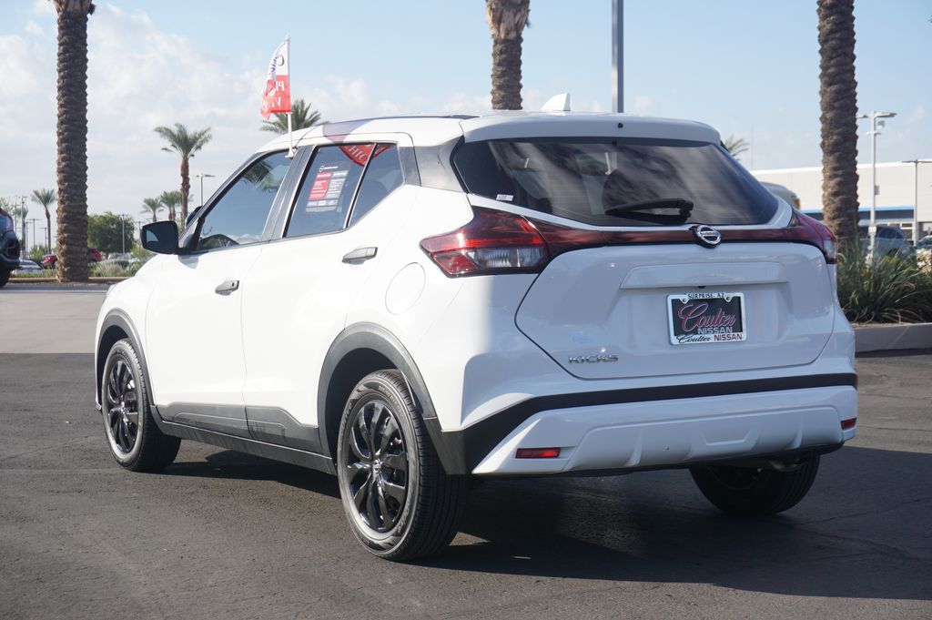 2021 Nissan Kicks S 3