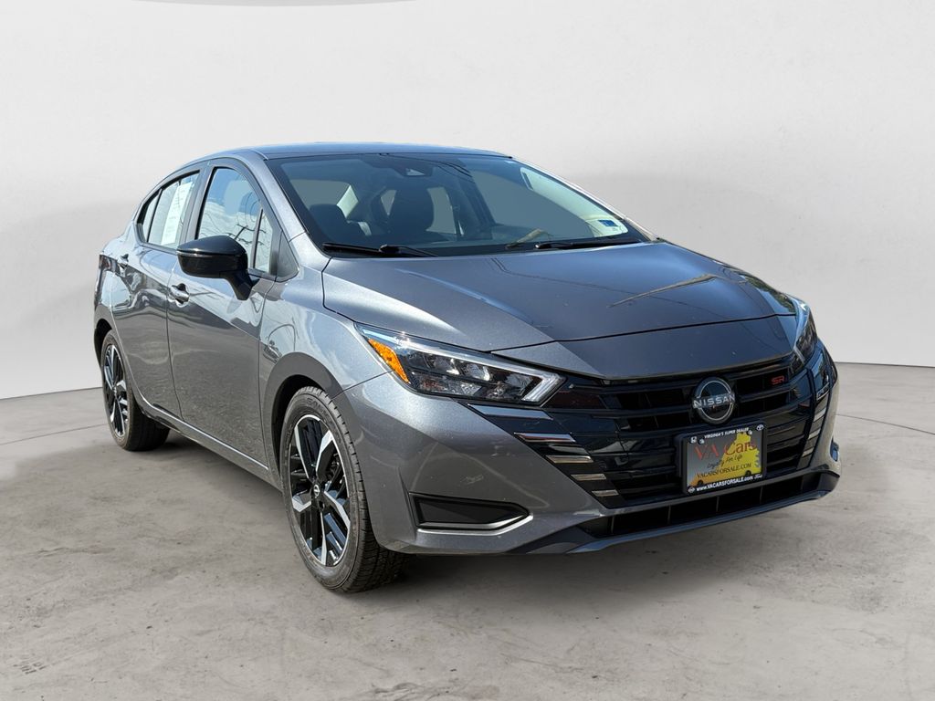 2024 Nissan Versa SR FWD