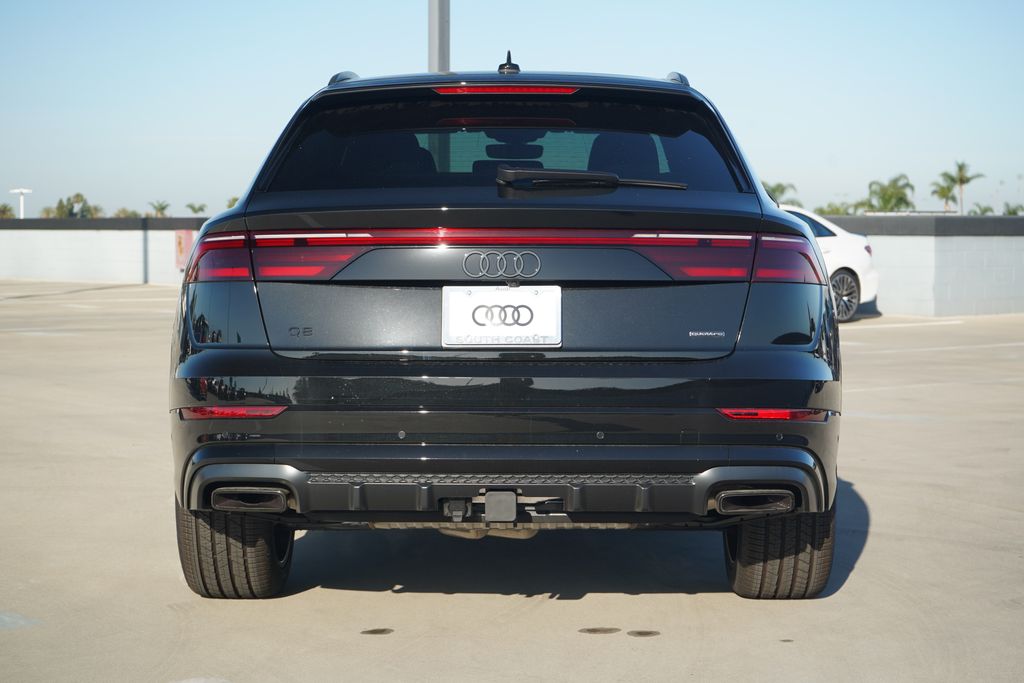 Thumbnail: 2026 Audi Q8 - 4