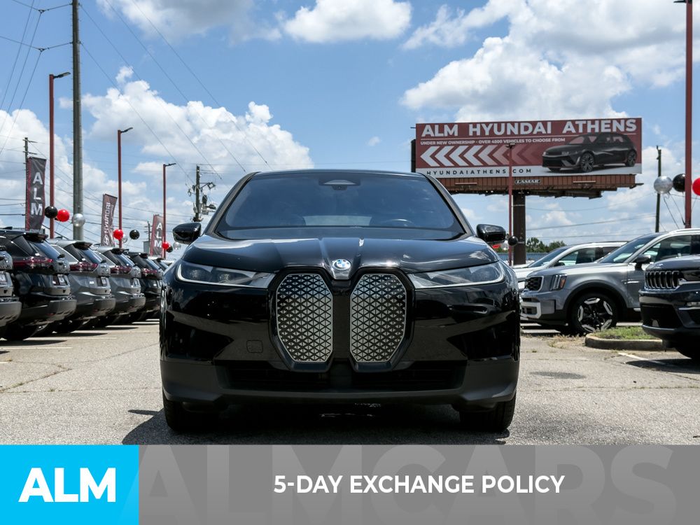 Used 2024 Black BMW xDrive50 image 3