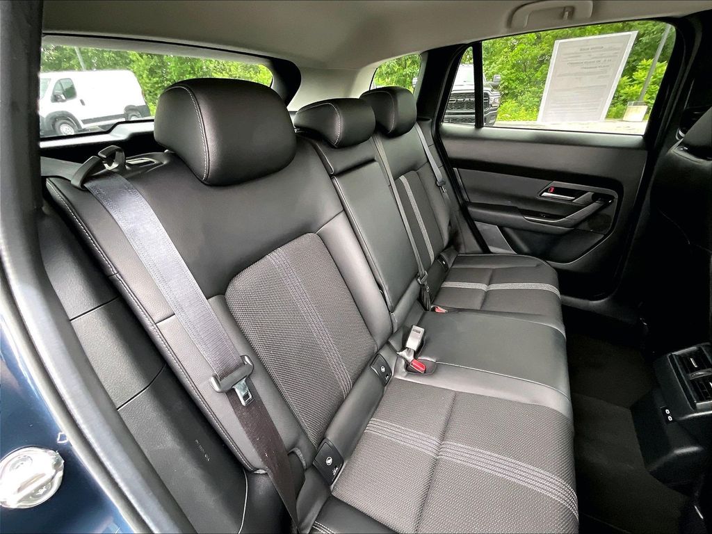 2025 Mazda CX-50 — photo 15