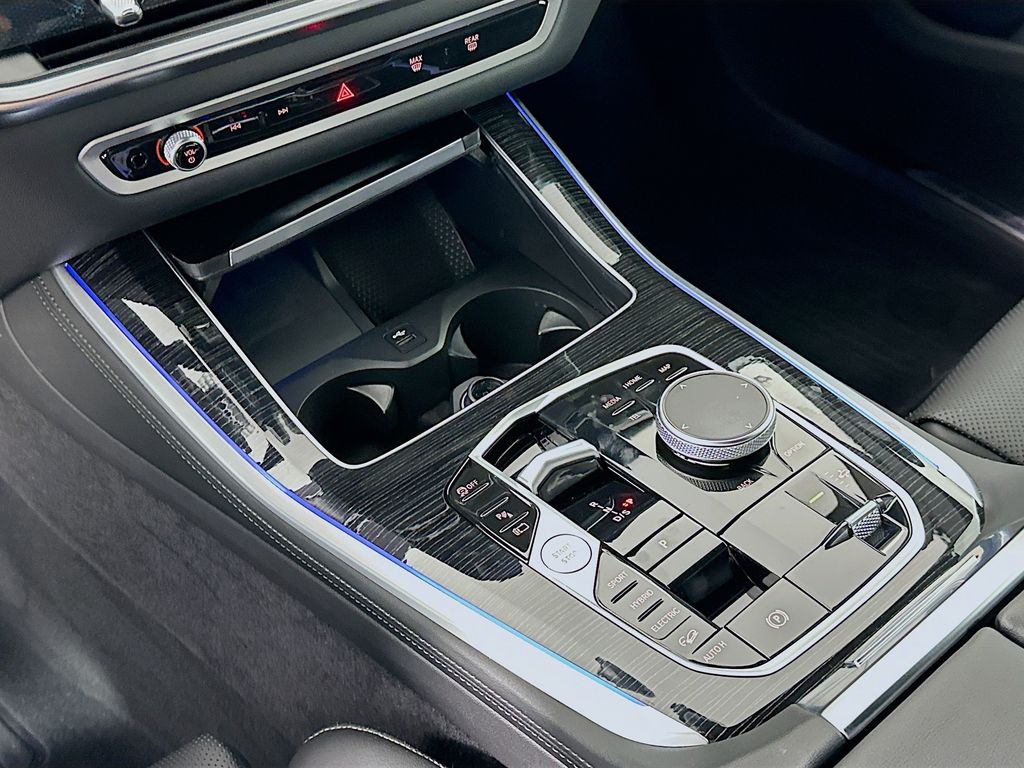 Thumbnail: 2025 BMW X5 - 17