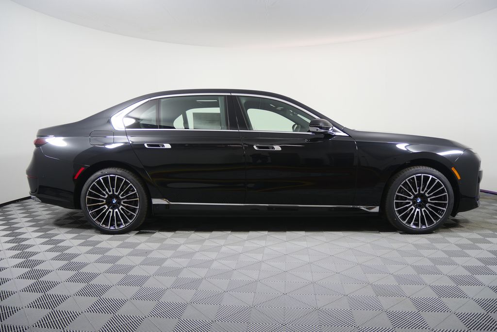 Thumbnail: 2026 BMW i7 - 2