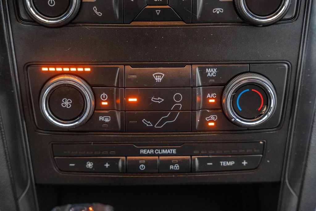 FordExplorer21