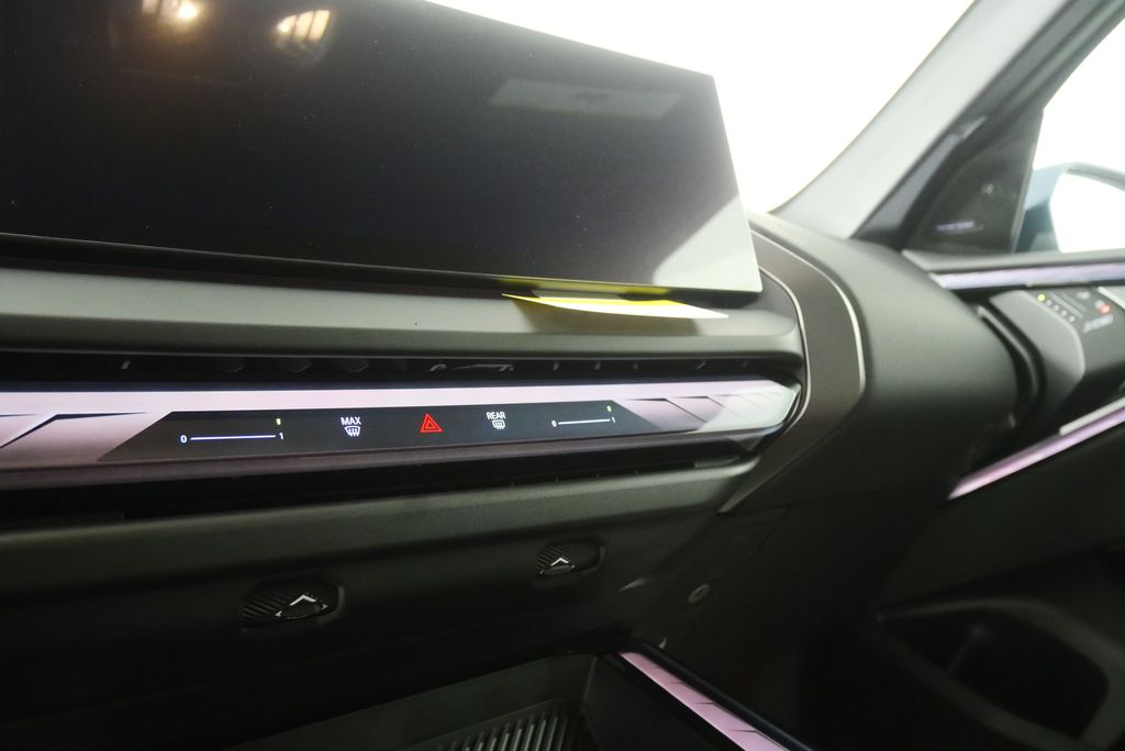 Thumbnail: 2026 BMW X3 - 18