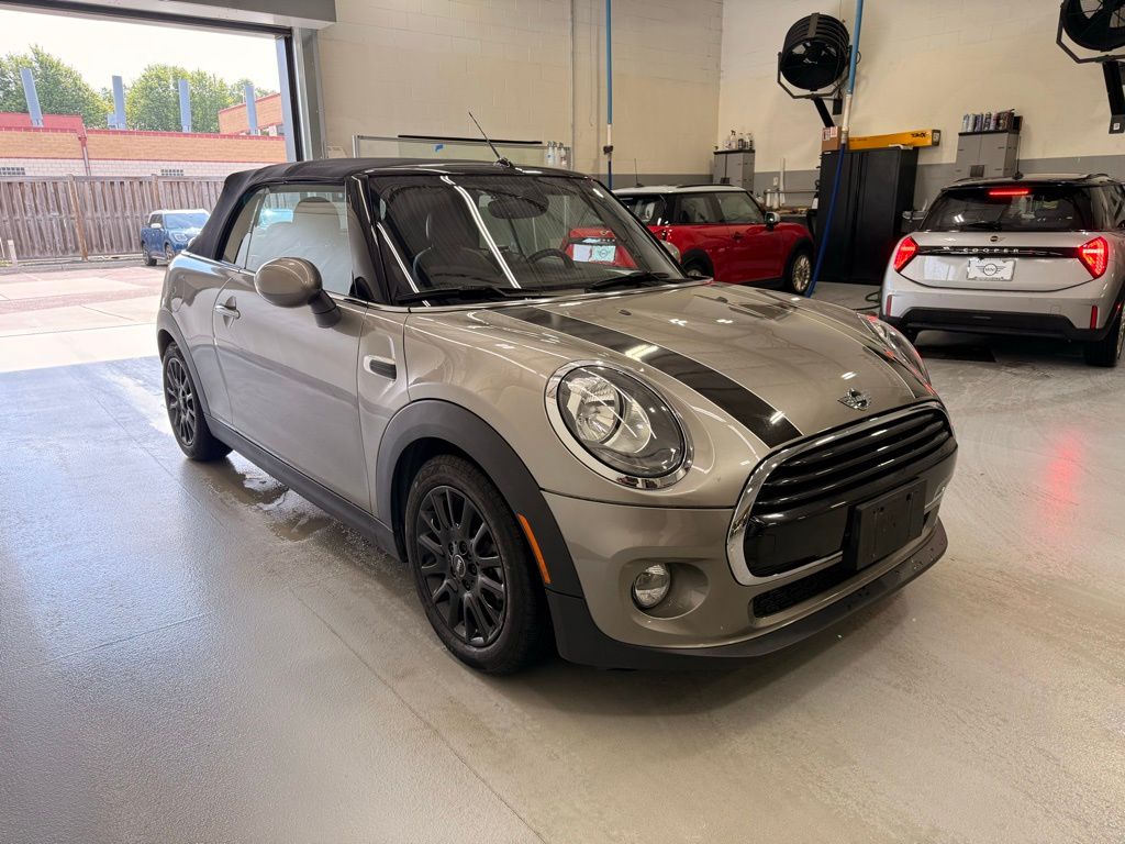 Thumbnail: 2017 MINI Cooper - 3