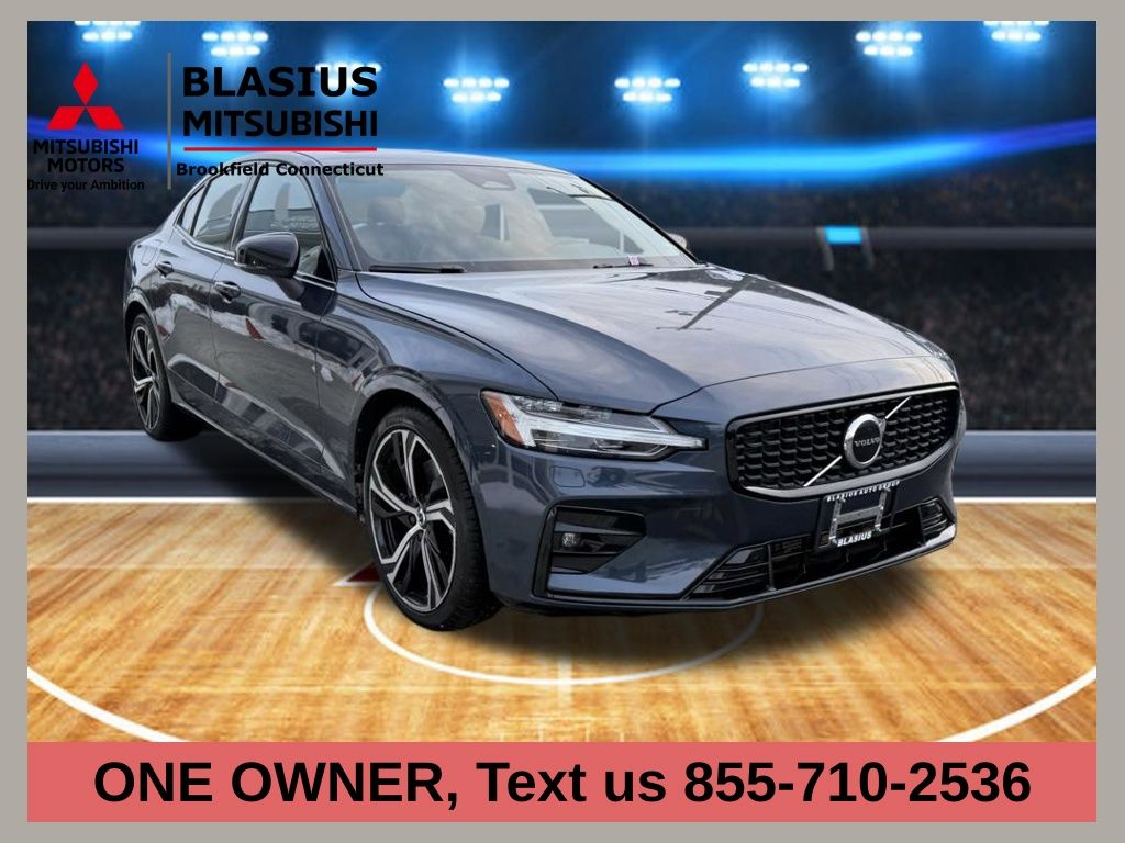 2025 Volvo S60 B5 Core AWD