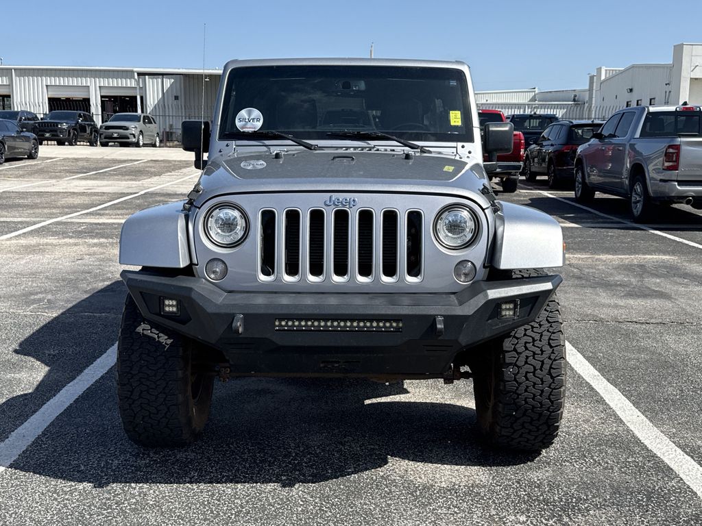 2017 Jeep Wrangler Unlimited Sahara Silver at Autostrade