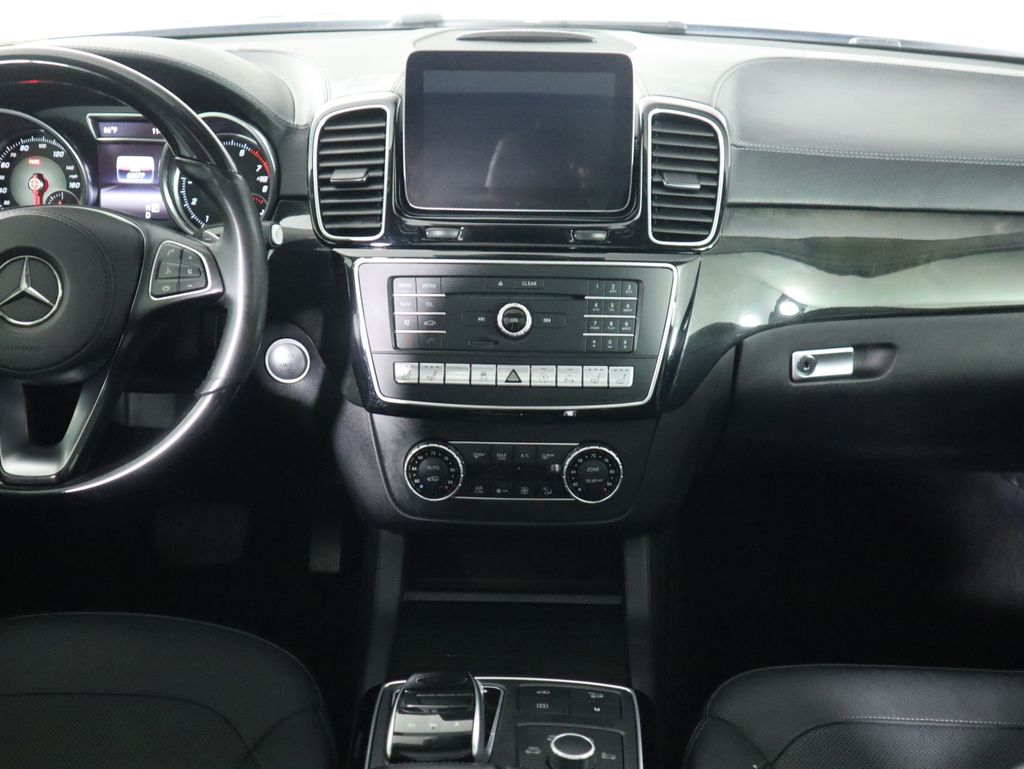 Thumbnail: 2018 Mercedes-Benz GLS - 14