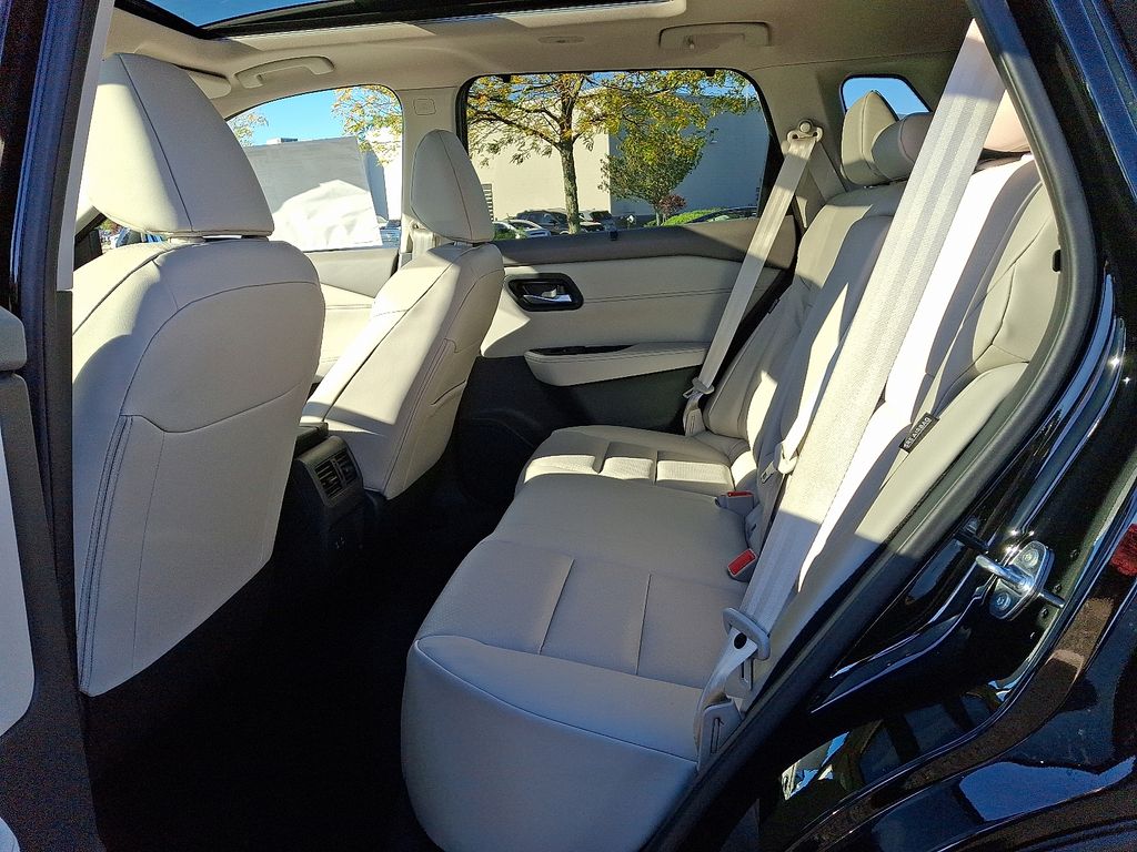 Thumbnail: 2026 Nissan Rogue - 5