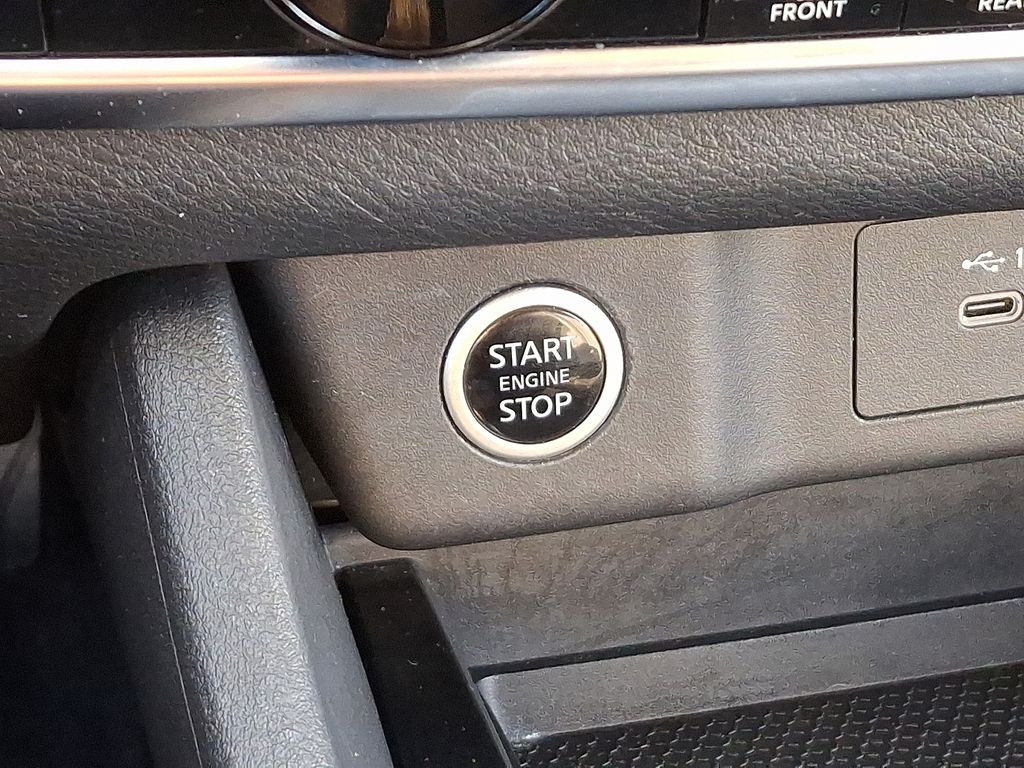 Thumbnail: 2022 Nissan Rogue - 24