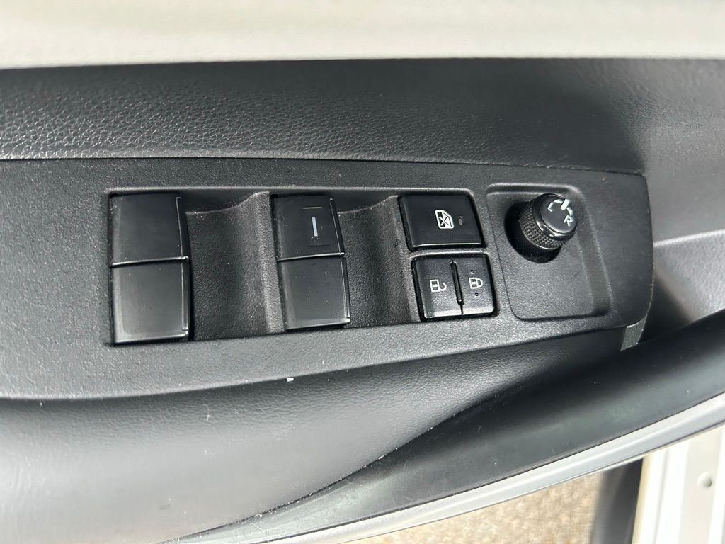 Thumbnail: 2024 Toyota Corolla - 16