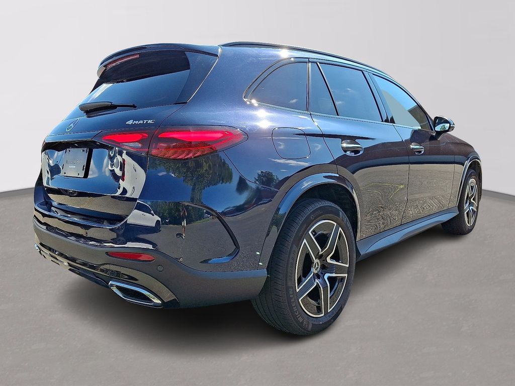 Thumbnail: 2023 Mercedes-Benz GLC - 4