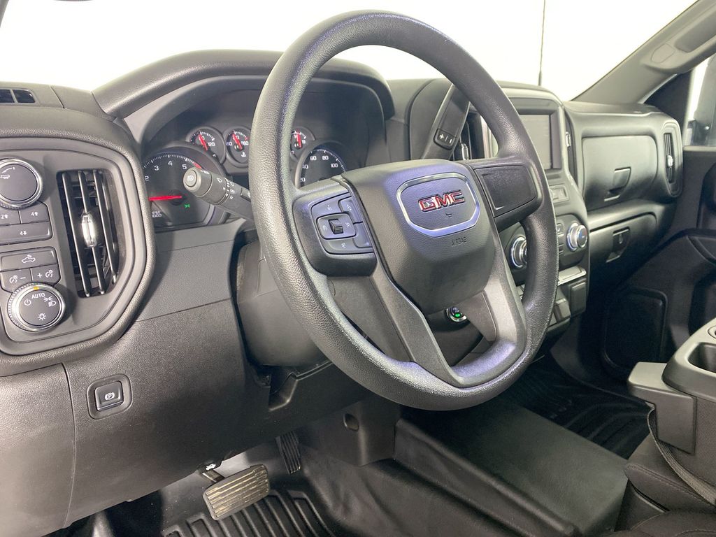 2025 GMC Sierra 2500HD Pro photo